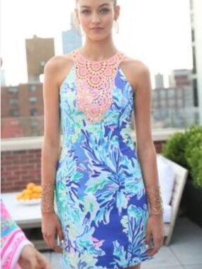 Lilly pulitzer pearl shift dress size 4 vacation coastal beach floral cotton